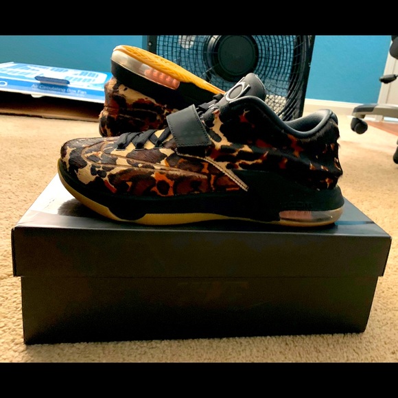 Nike - Picture 7 of 9